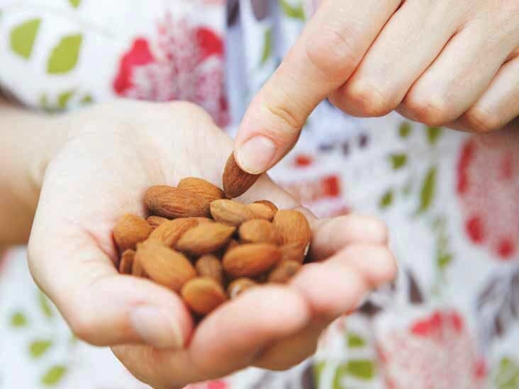 آیا شیر بادام جایگزین مناسبی برای شیر گاو است؟