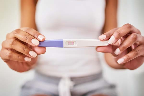 تست بارداری خانگی بانمک چقدر دقیق است و چگونه انجام میشود؟